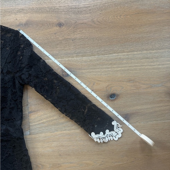 Alexis Black and White Sheath Dress with Bishop Sleeves - Picture 6 of 12